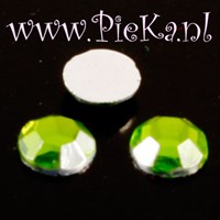 SS30 Plaksteen Strass Peridot